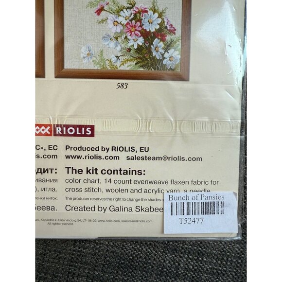 Riolis Counted Cross Stitch Bunch of Pansies Kit #1020 - Picture 4 of 4